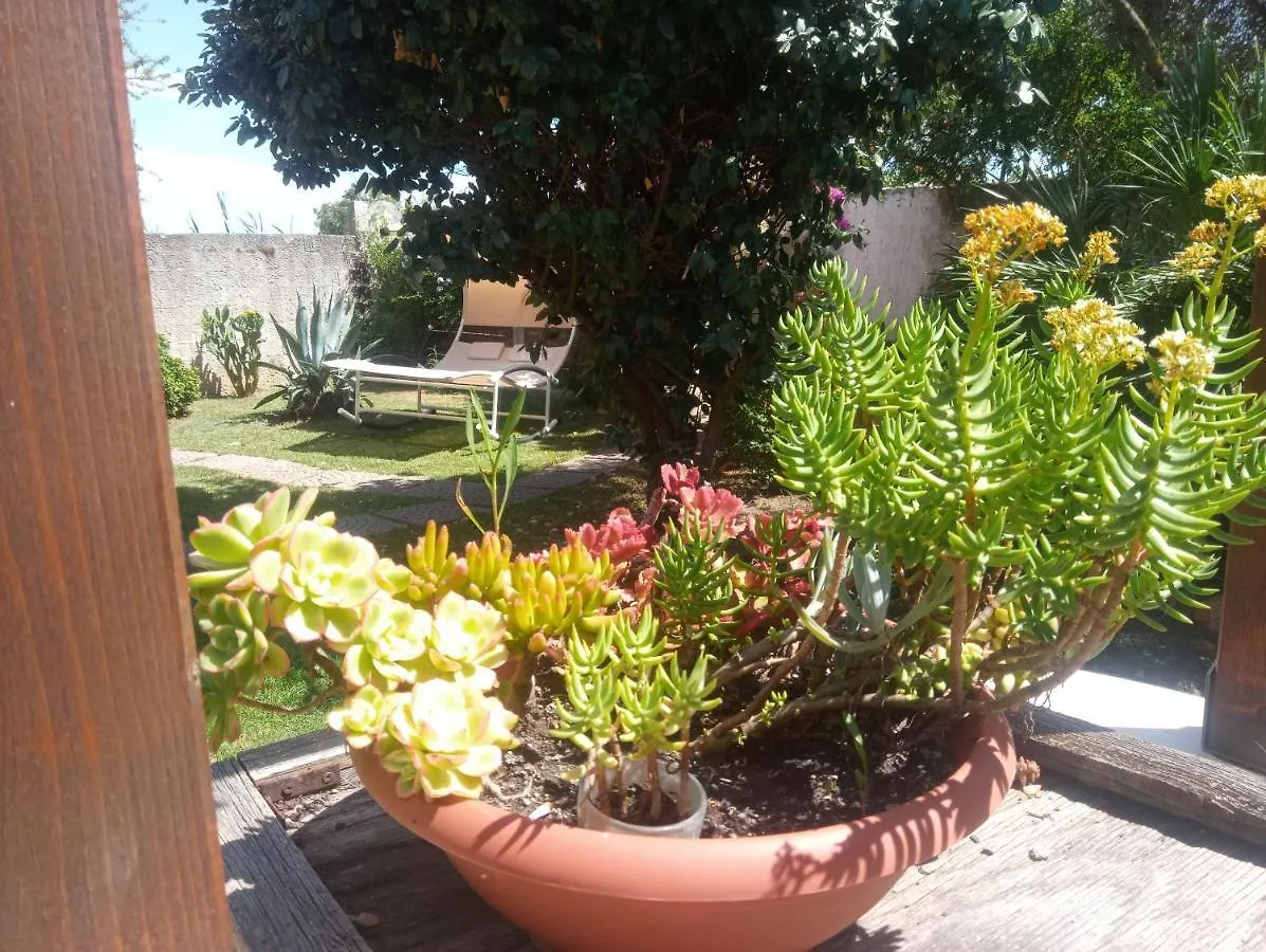 West Coast Bed & Breakfast Cabras Italy